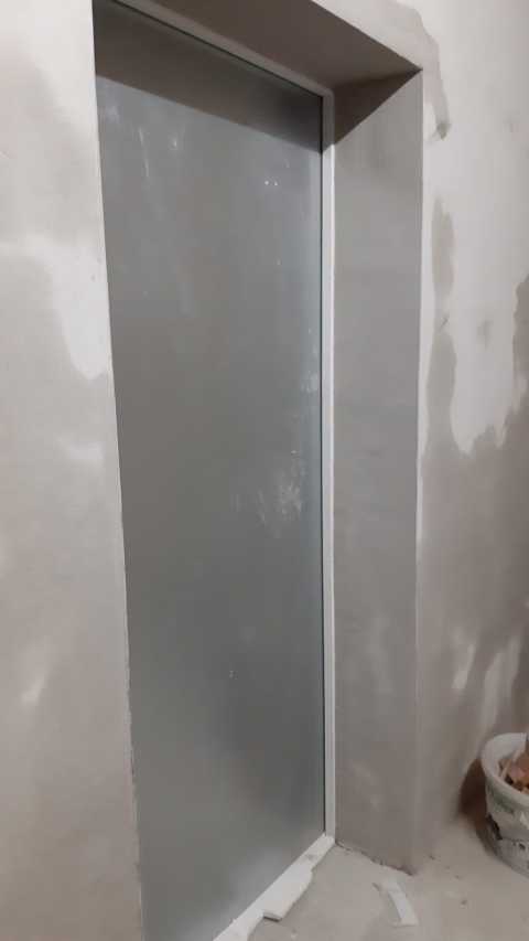 Tuer002